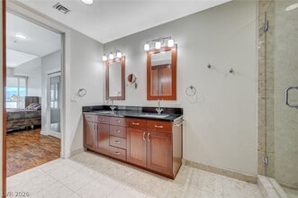 Building Photo - 4575 Dean Martin Dr