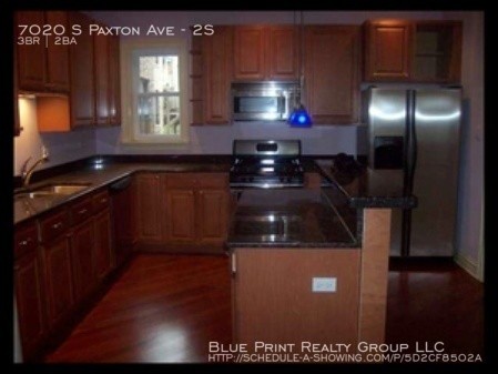 Building Photo - 7020 S Paxton Ave - 2S - 3 beds, 2 full baths