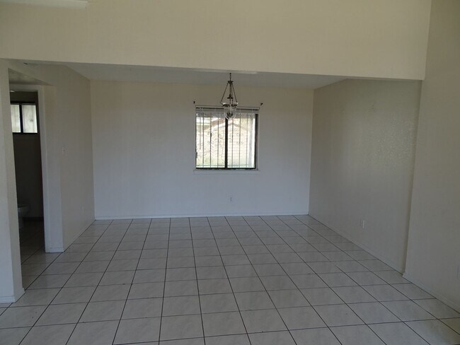 Foto del edificio - COMPETITIVELY PRICED NORTHEAST HOME FOR RENT