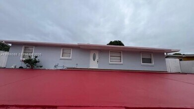 Building Photo - 4722 NW 192nd Terrace