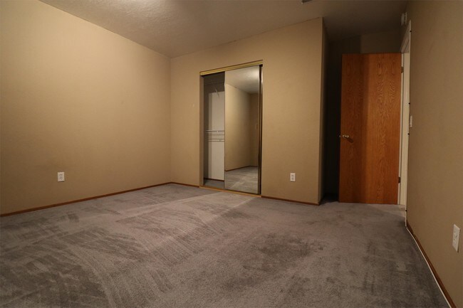 Foto del edificio - 19307 Creekside Cir