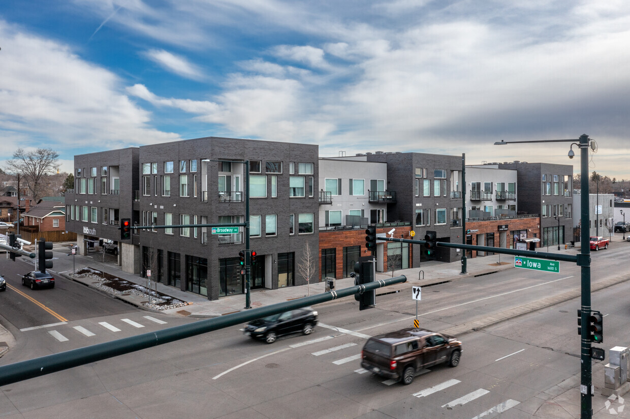 Primary Photo - 1616 S Broadway