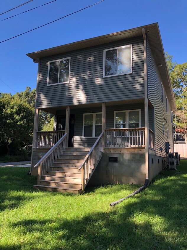 Primary Photo - 119 2nd St