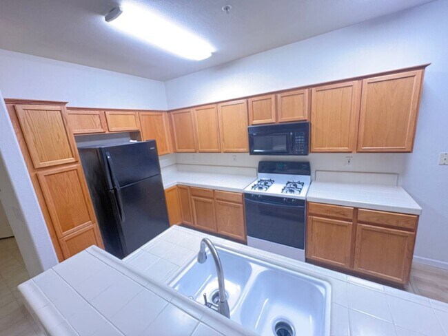 Building Photo - 6141 Ingleston Dr