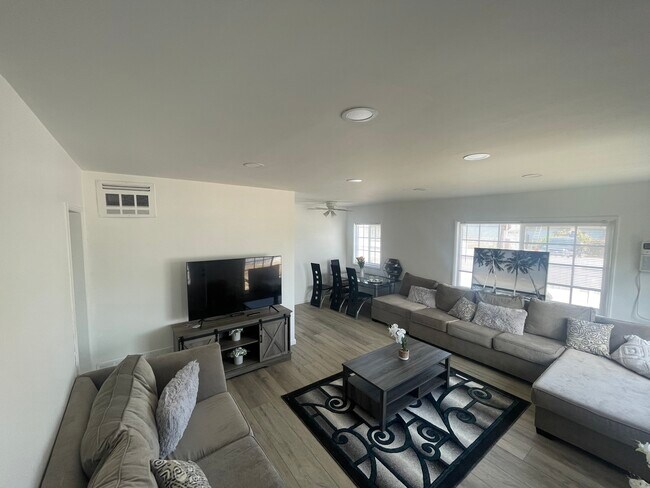 Foto del edificio - 8301 Barnsley Ave