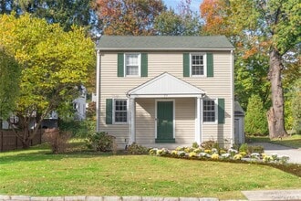 Building Photo - 93 Beverly Rd