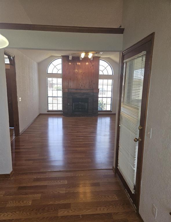 Building Photo - 9312 Maybrook Dr