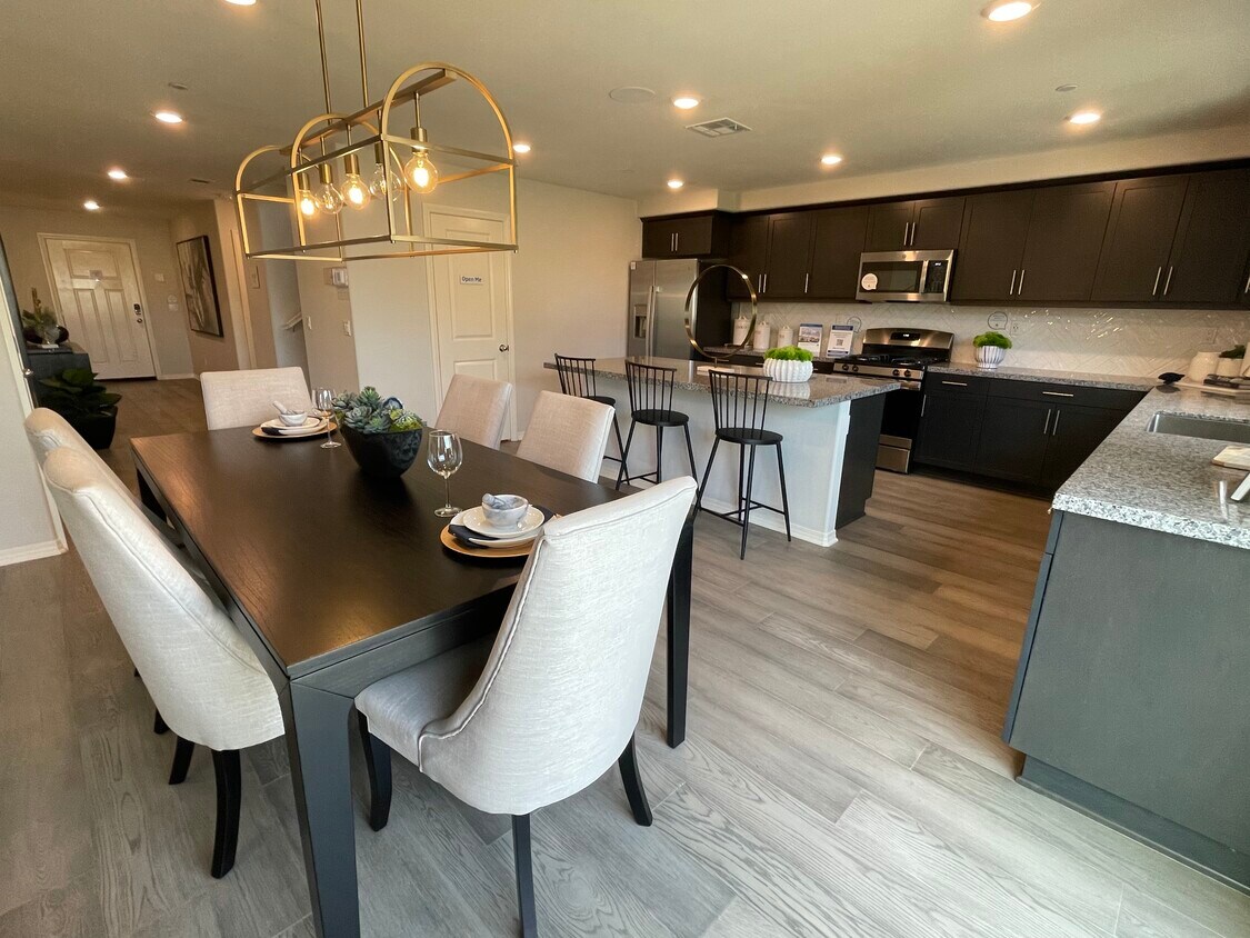 Foto principal - 32196 Prairie Crossing Dr