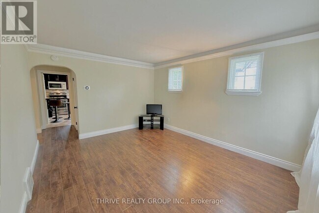 Building Photo - 538 Quebec St