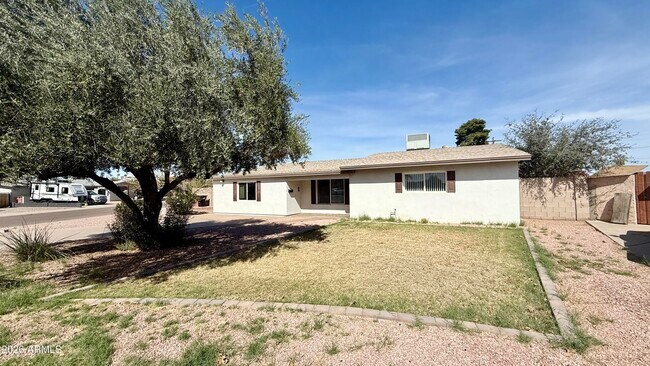 Building Photo - 3919 N 85th St