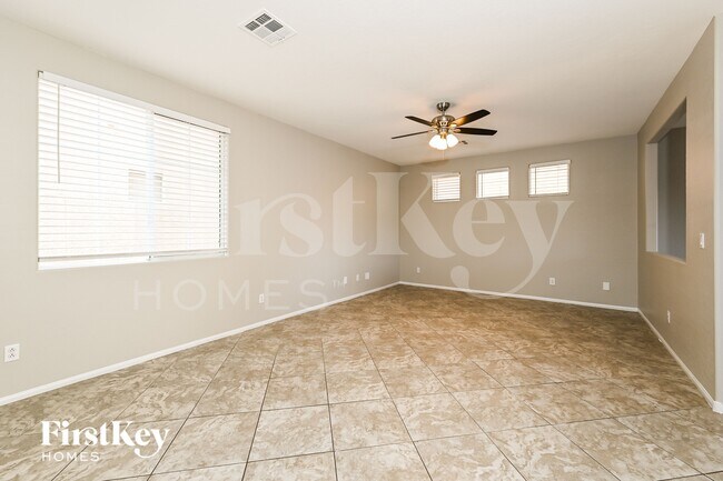 Foto del edificio - 8324 Mokena Ave