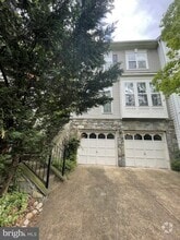 Building Photo - 3826 Watkins Mill Dr
