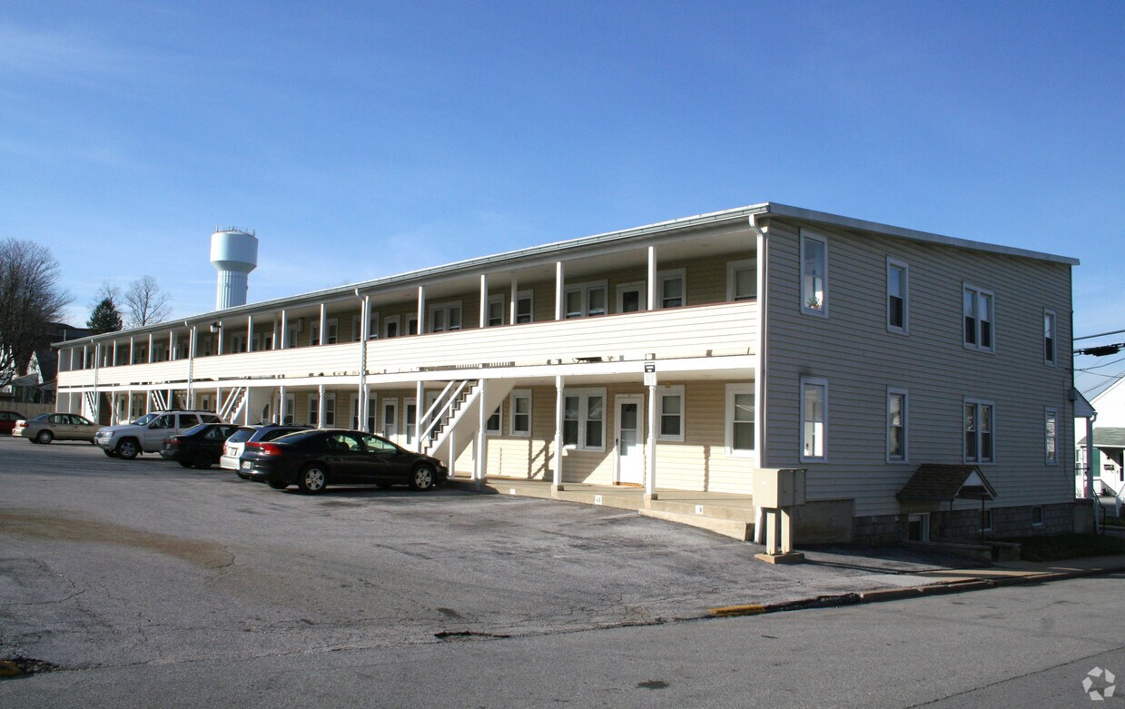 Foto del edificio - 14-48 Ward Ave