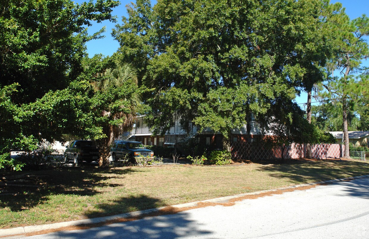 Foto del edificio - 5619 Manchester St N
