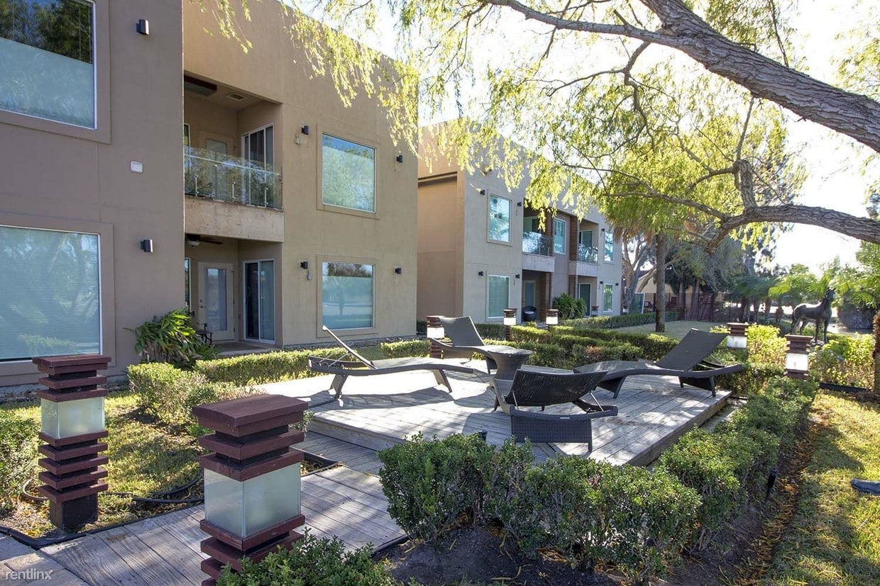 735 Media Luna St, Brownsville, TX 78520 Condo for Rent in