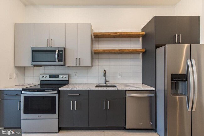 Foto del edificio - 1339 N Marston St