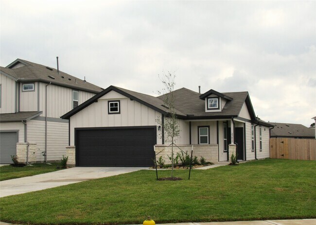 Foto del edificio - 23415 Pinetum Cir