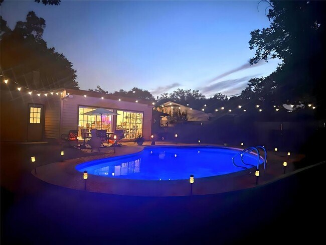 Foto del edificio - 3002 Stardust Dr