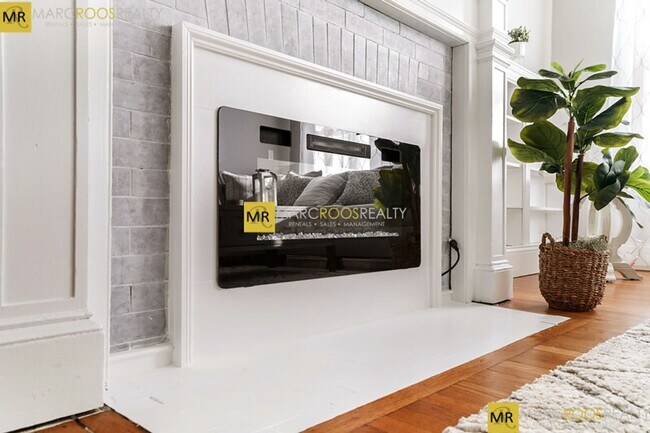 Foto del edificio - High End Luxury Family Apt w W/D in Unit