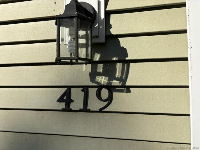 Foto del edificio - 419 Linwood Cemetery Rd