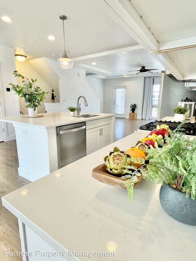 Foto principal - 2 br, 3 bath House - 1170 W Clark Ln