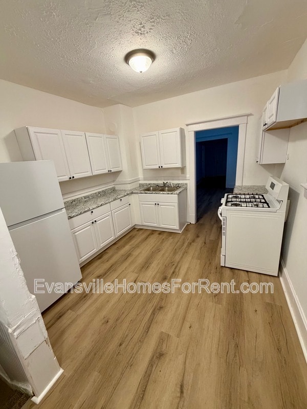 Building Photo - 215 W Louisiana St