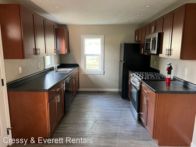 Building Photo - 3 br, 1 bath House - 1623 Silverbrook St.