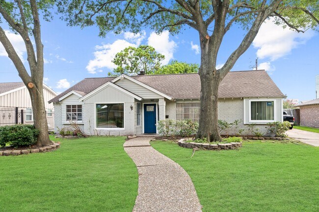Foto del edificio - 10623 Wickersham Ln