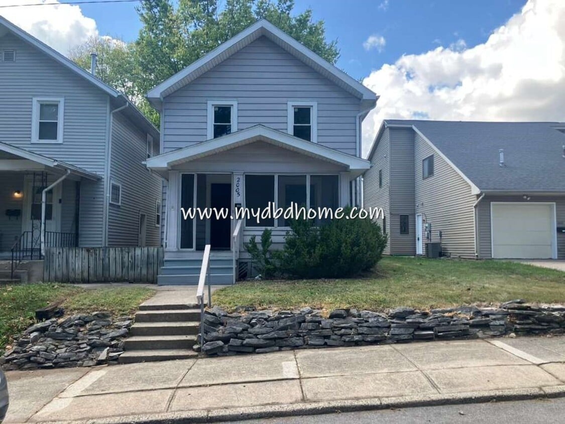 Foto principal - 2005 Hillside Ave