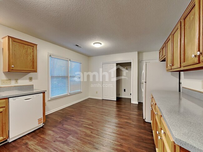 Foto del edificio - 29 Park Village Ln