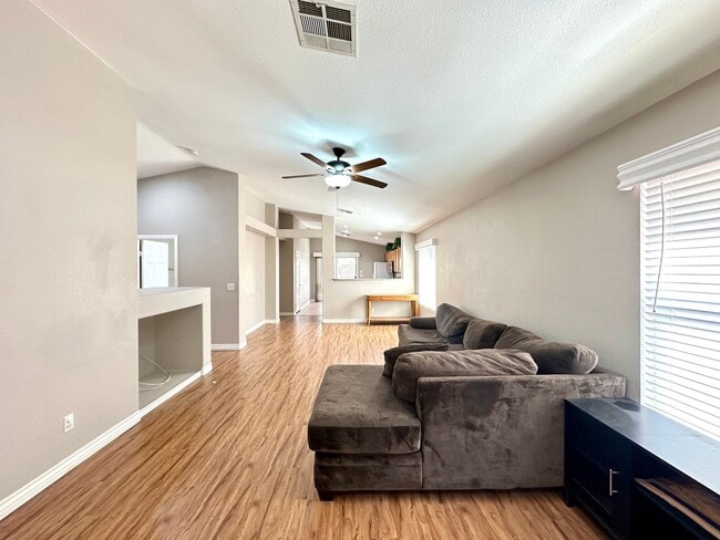 Building Photo - NORTHDALE AT SUMMERLIN