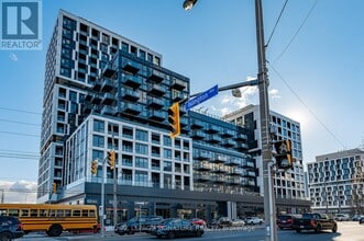 Building Photo - 1007 The Queensway