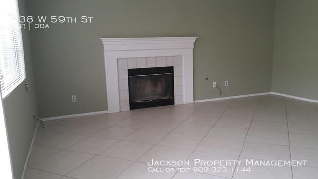 Building Photo - Family Home in move-in ready condition