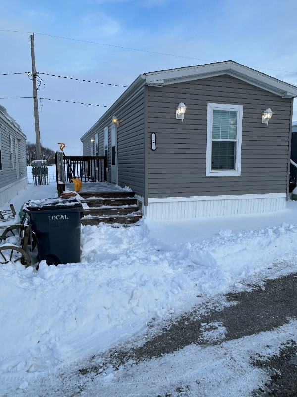 Building Photo - 9859 Shepherd Rd