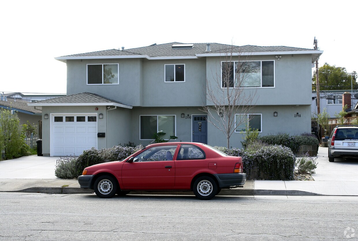 Primary Photo - 1548 Lago St