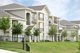 Exterior - Dorel Laredo