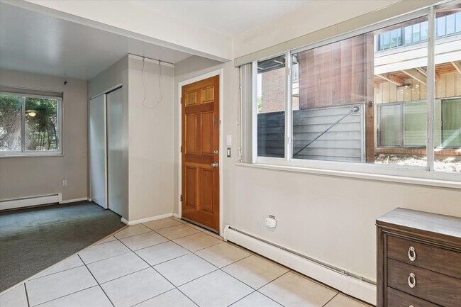 Foto del edificio - 3690 Broadway St