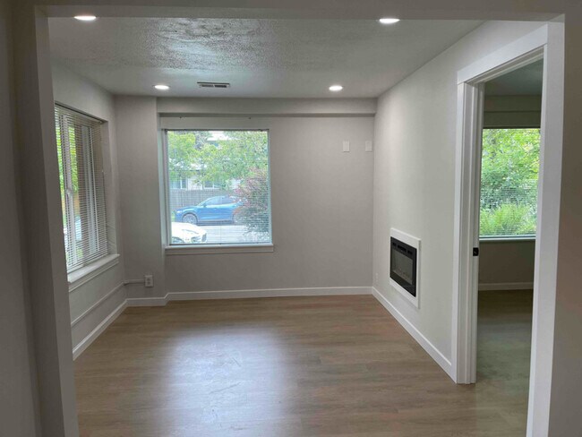 Foto del edificio - 8147 9th Ave SW