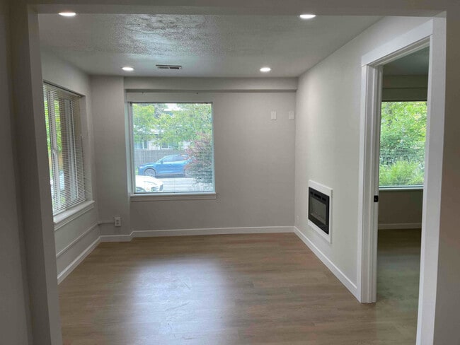 Photo - 8147 9th Ave SW House