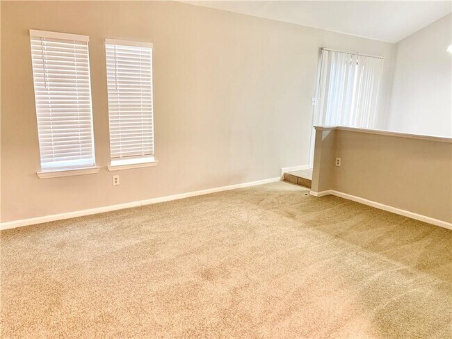 Foto del edificio - 2046 Oak Park Ln