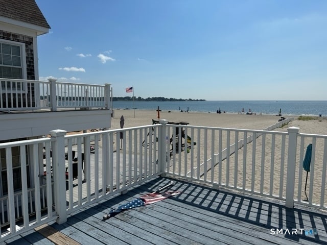 Building Photo - 855 E Broadway