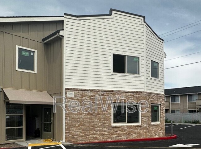 Foto del edificio - 1935 W Table Rock Rd