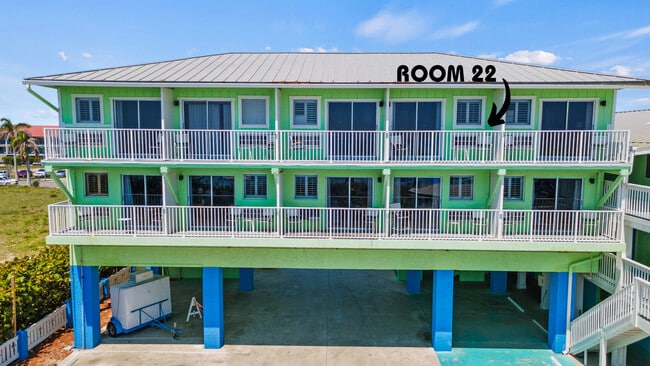 Building Photo - 110 S Ocean Dr