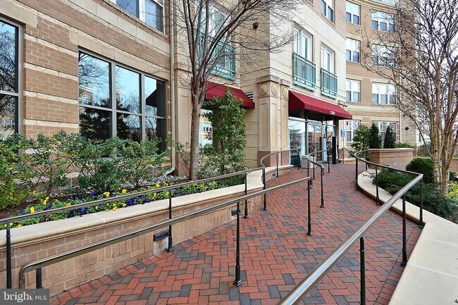 Building Photo - 12001 Market St