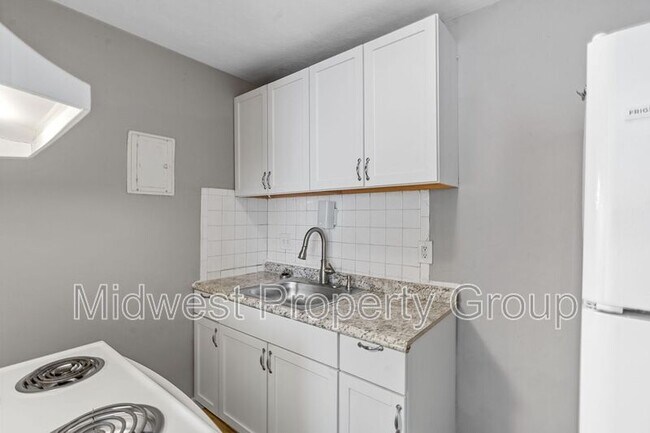 Foto del edificio - 3714 Geraldine Ave