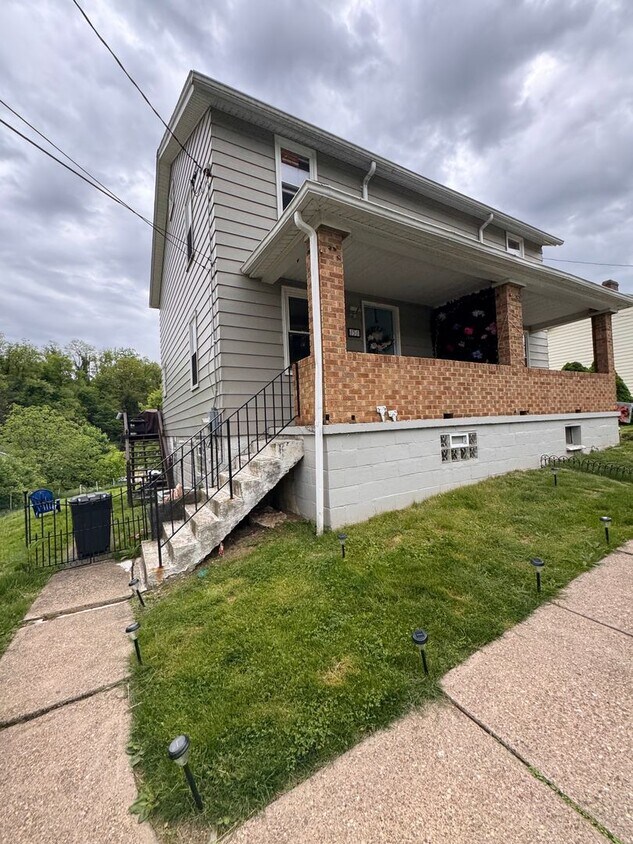 149151 French St Unit 151, Greensburg, PA 15601 Room for Rent in