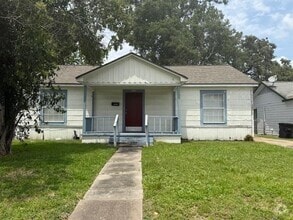 Building Photo - 3825 Wentworth St