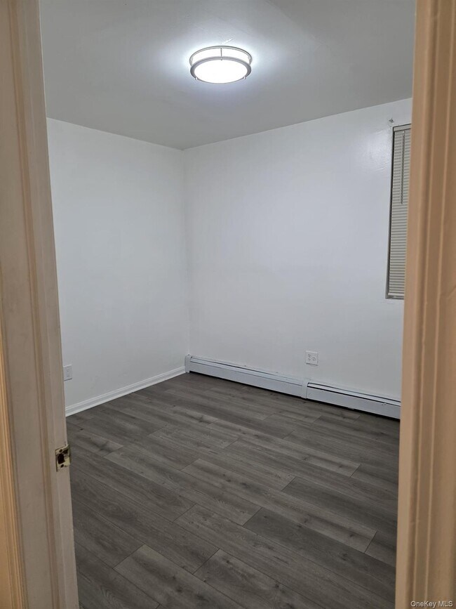 Foto del edificio - 400 Crescent St.