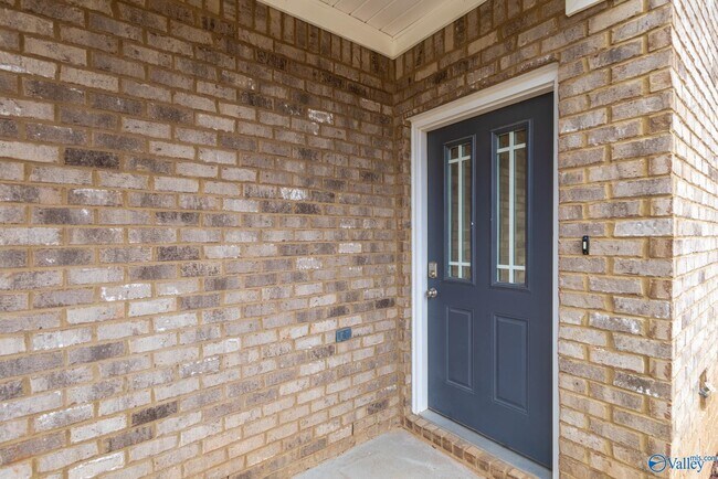 Foto del edificio - 7502 Discovery Pt Dr NW