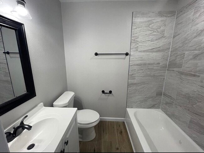 Modern bathroom with modern finishes - 3506 Mingo St Apartments